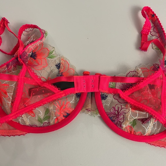 For Love and Lemons Fluorescent Pink Floral Bra - Picture 3 of 3